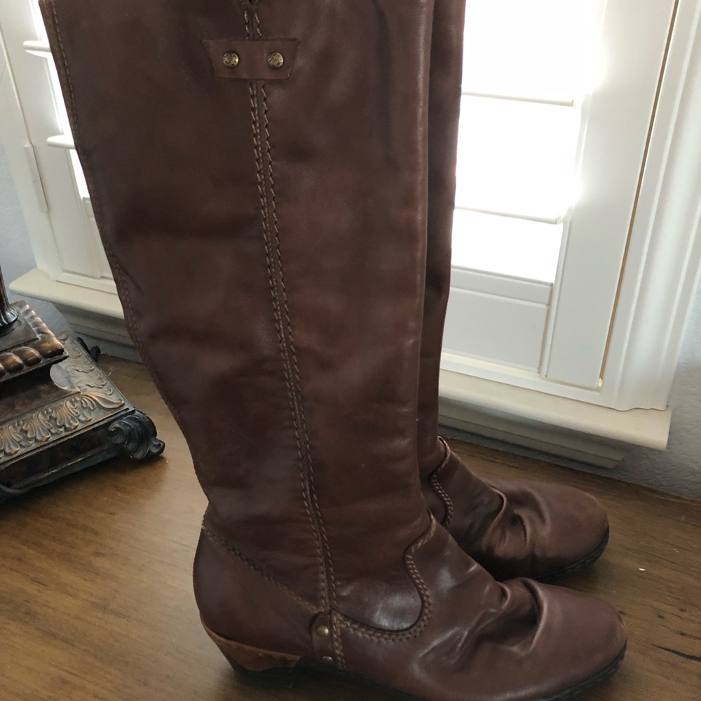 Brown riding boots
